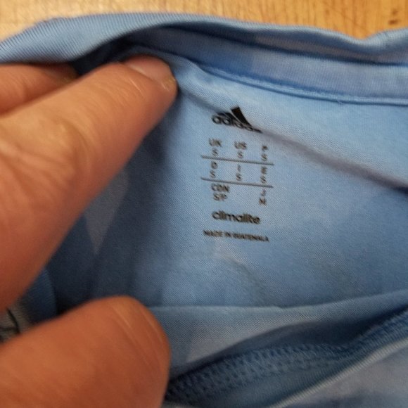 Men's Adidas Climalite Running Soccer Shirt S - Picture 2 of 3